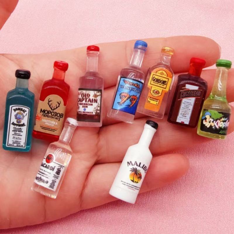 11 peças de Mini Pingentes 3D  - Resin avaliação e preço